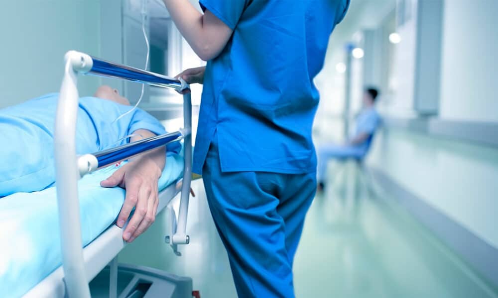 La falta de personal afecta a los TCAE en los hospitales españoles