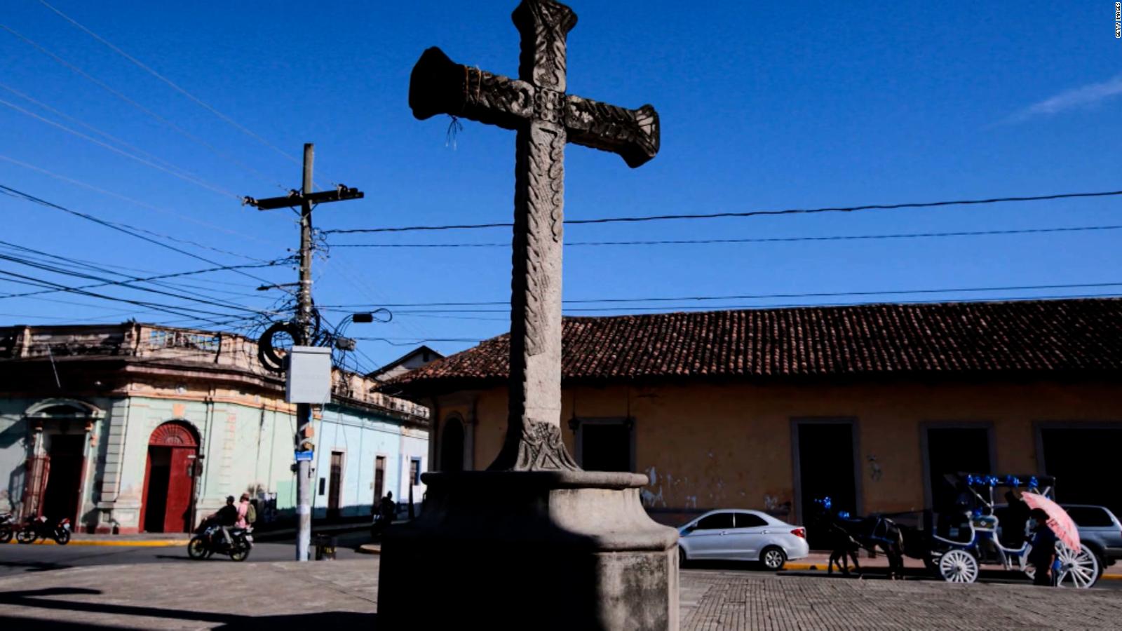 Un grupo de religiosas brasileras salió de Nicaragua hacia El Salvador, tras allanamiento de su sede