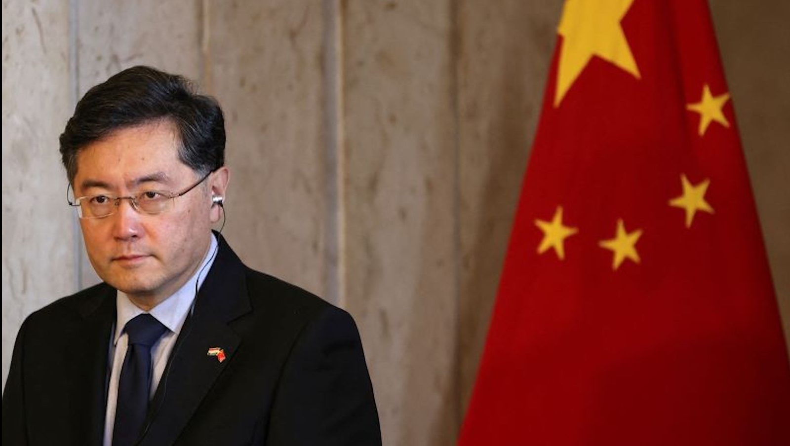 El ministro de Relaciones Exteriores de Xi Jinping desapareció de la vista del público. Su prolongada ausencia genera intensas especulaciones