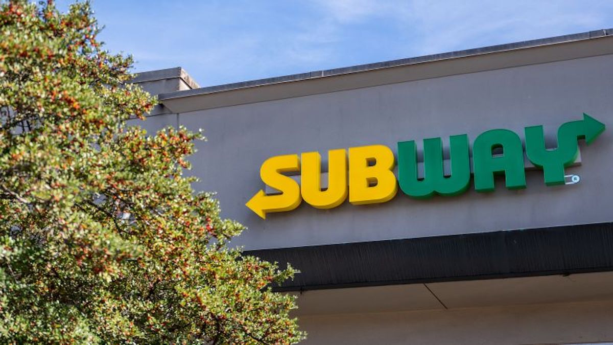 Podrías ganar sándwiches gratis de por vida si cambias tu nombre a «Subway»
