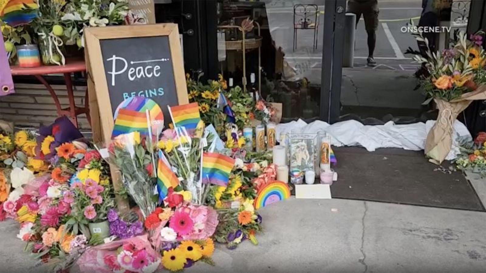 Asesinan a una mujer en California después de una discusión sobre una bandera del orgullo LGBTQ colgada fuera de su tienda de ropa, según las autoridades