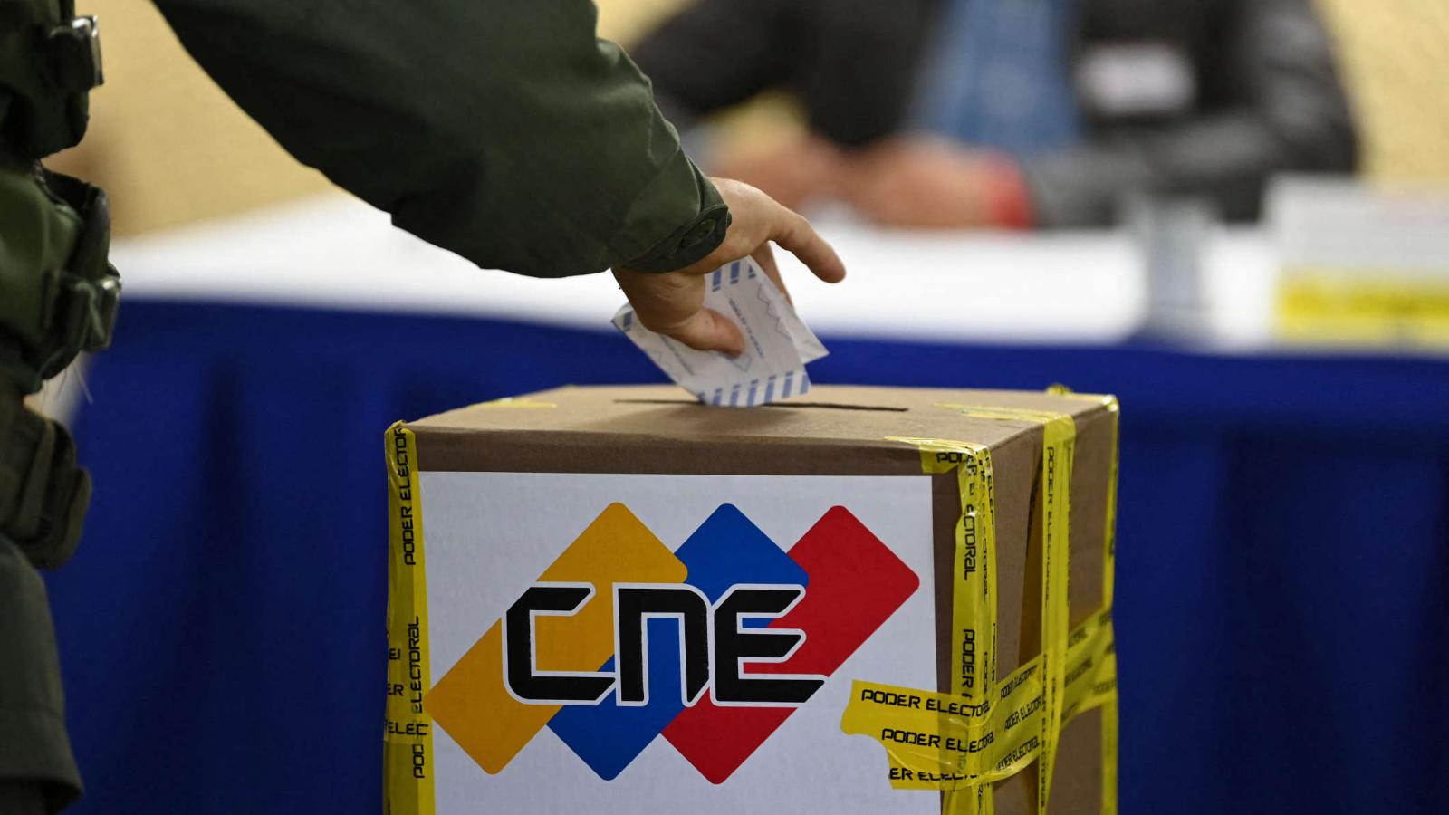 La oposición reitera fecha de los comicios internos; el CNE responde que tiene la “competencia exclusiva” para organizar elecciones