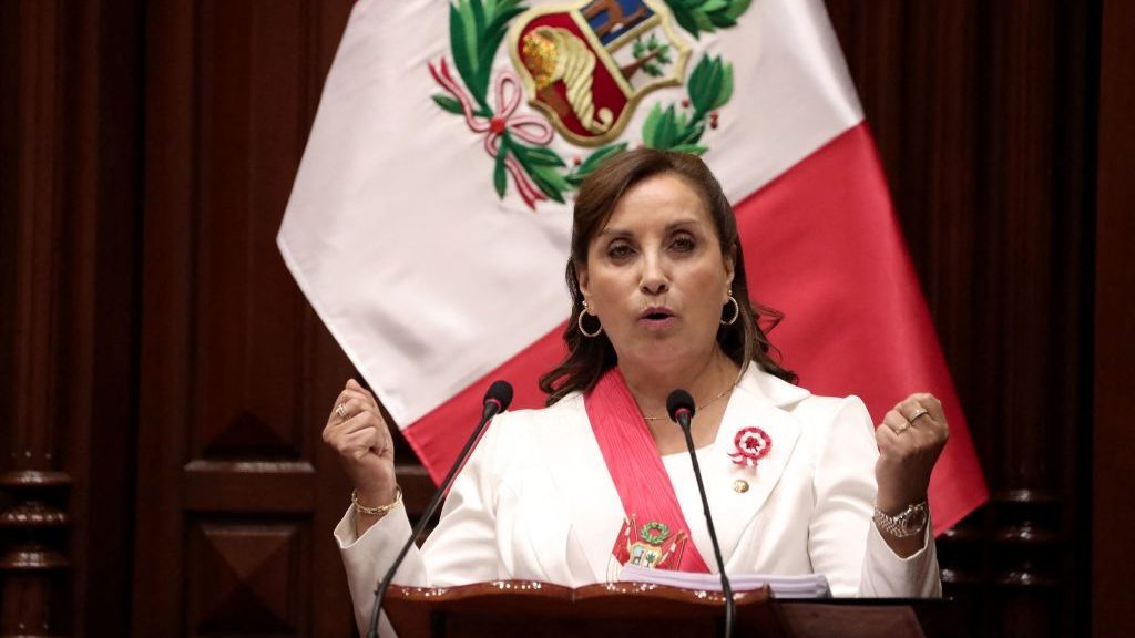 El Congreso de Perú aprueba viaje de Boluarte para la cumbre de la APEC, días después de polémica en torno a otro viaje a EE.UU. 