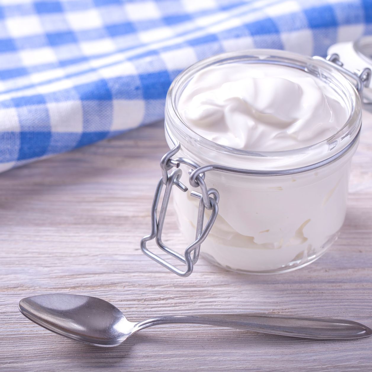 El yogur griego del supermercado: ¿Realmente tan saludable como creemos?