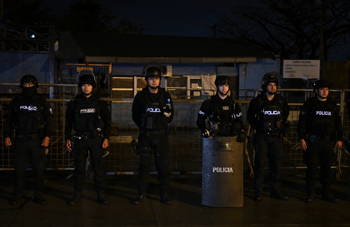 La policía de Ecuador detiene a más de 1.000 personas en un operativo contra grupos delictivos