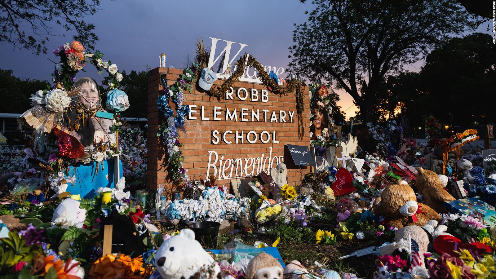 Asignan jurado investigador para evaluar la respuesta a la masacre en escuela de Uvalde, Texas, reporta periódico local