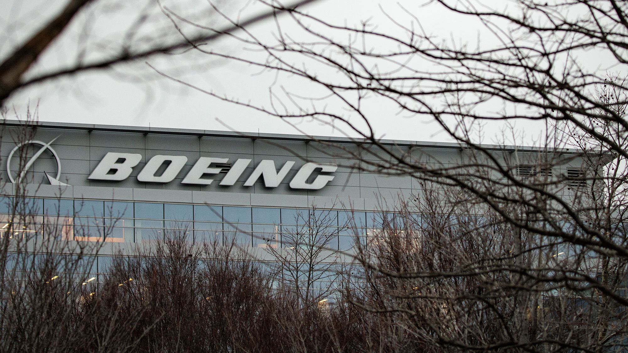 Inspectores de la FAA están en las instalaciones de Boeing para supervisar actividades de producción y fabricación, dice el administrador