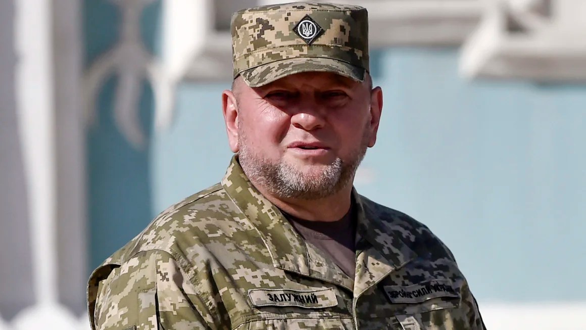 Zelensky despide al jefe militar de Ucrania en una gran reorganización tras casi dos años de guerra
