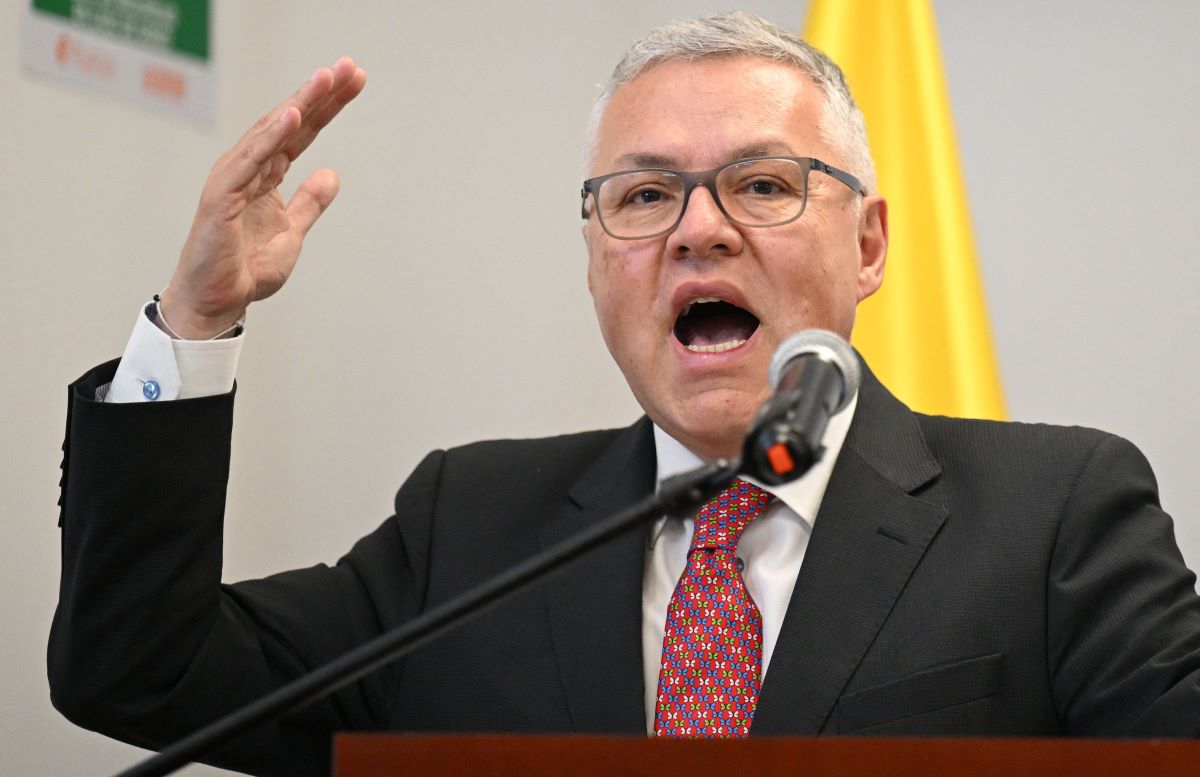 Ministro de Justicia de Colombia pide que se declare la “emergencia carcelaria” en el país