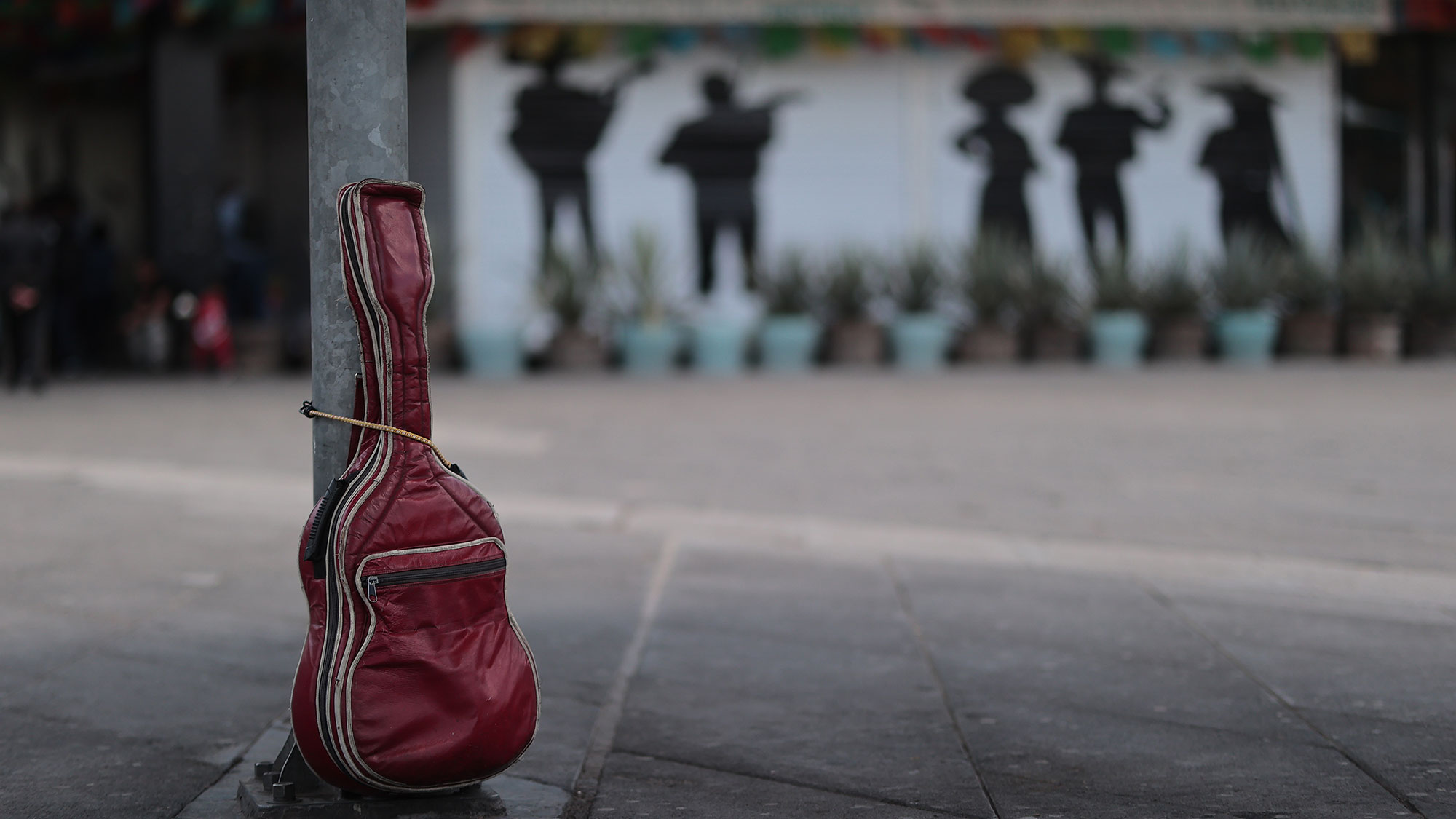 ¿Cantar corridos tumbados puede causar la muerte en México? Esto es lo que sabemos sobre el asesinato del cantante Chuy Montana